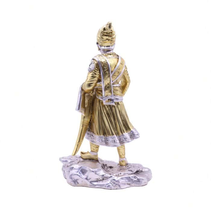 Majestic Chatrapati Shivaji Maharaj Statue in Gold & Silver 20 cm - Image 4