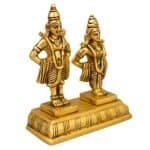 BR VITHAL RUKMANI STANDING ON PATA